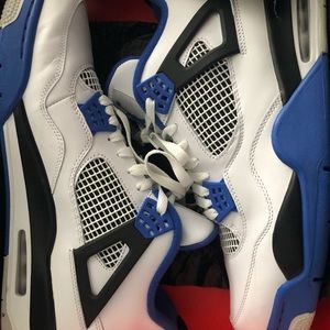 Jordan 4